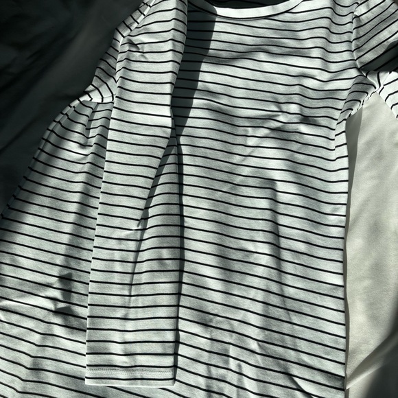 Sonnet James white stripe dress. Size xs - Picture 4 of 4